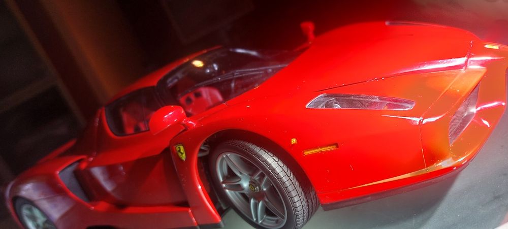 ENZO FERRARI 1:12 / Продавам!