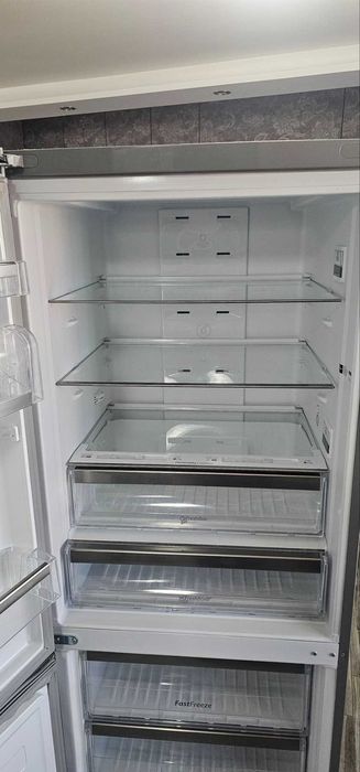 Хладилник с фризер Whirlpool B TNF 5322 OX2 - Ширина 70 см.