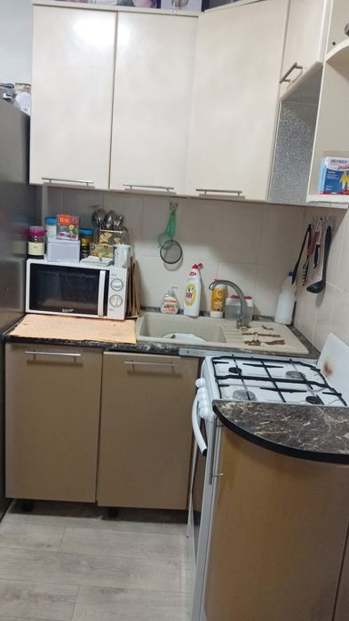 Продам кухню коридор