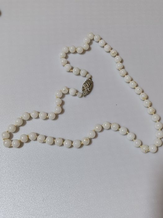 Colier vechi perle