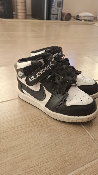 Детски кецове nike air jordan