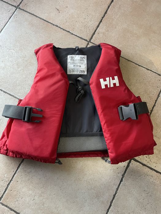 Спасителна жилетка