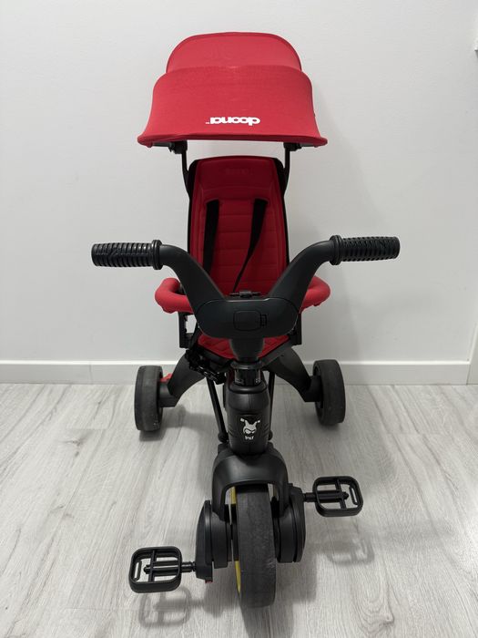 Bicicleta/tricicleta Doona Liki Trike – roșie, stare foarte bună