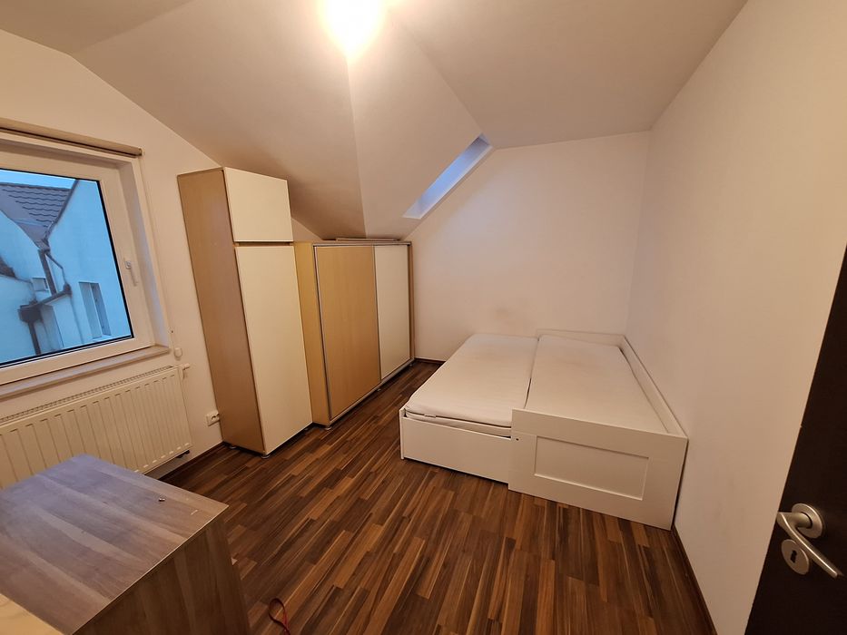 Închiriez apartament 2 cam decom