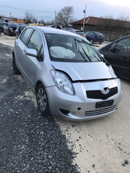 На части Тойота Ярис 1.0i 2008г с. Скутаре • OLX.bg