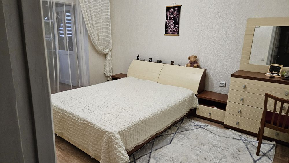 Продаётся двух комнатная квартира