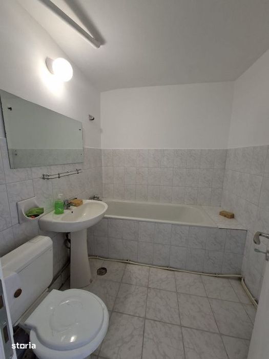 Apartament 3 camere, et. 3,  54 mp utili