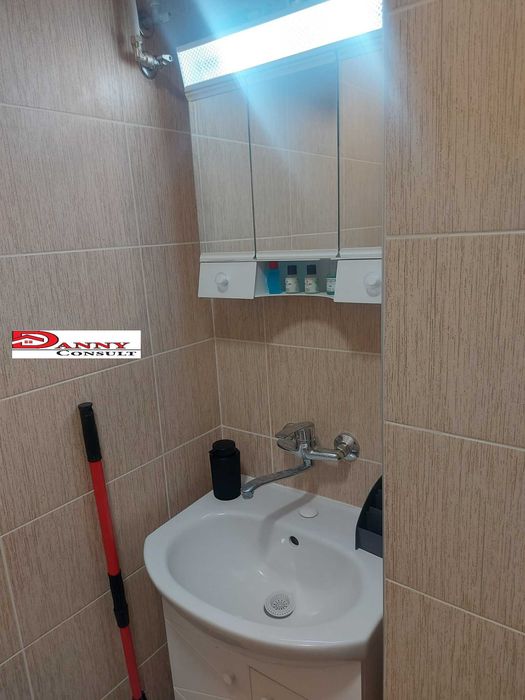 Продава се Двустаен апартамент в Велико Търново, Акация - 64 кв.м за 1208 €/кв.м - Снимка #8
