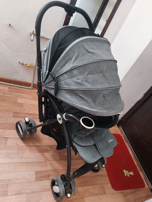 Коляска в отличном состоянии