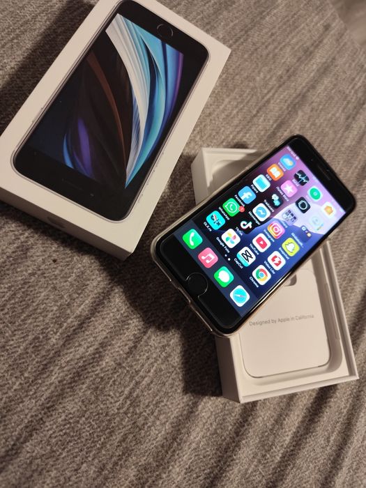 iPhone  SE  2020