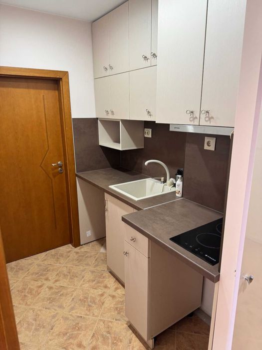 Продава се Тристаен апартамент в Пловдив, Тракия - 65 кв.м за 895 €/кв.м - Снимка #3