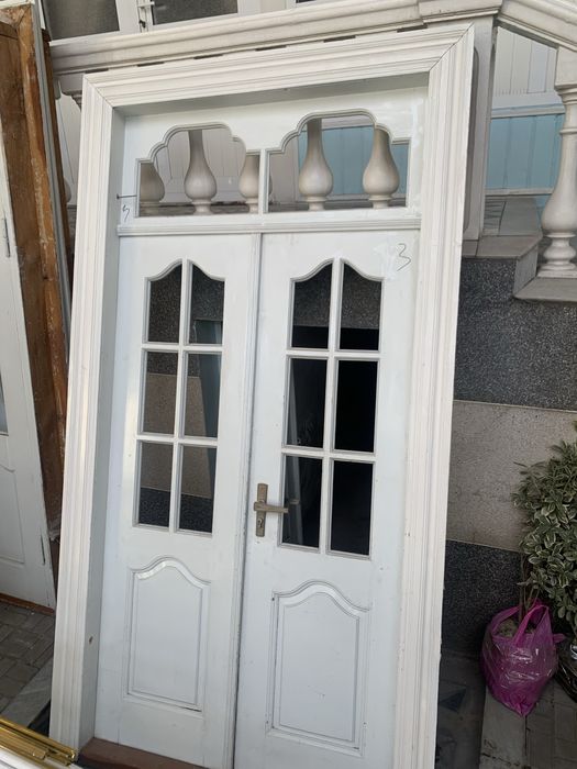 Эшиклар ва дераза сотилади