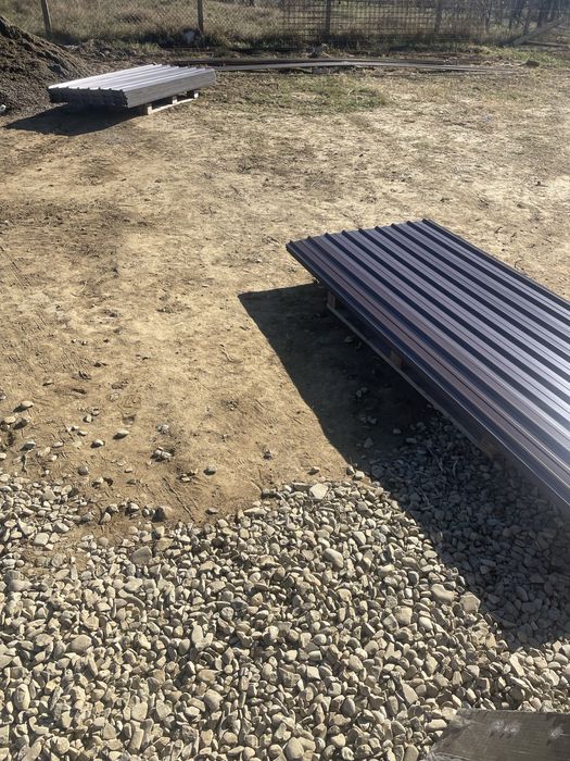 Vând tablă cu cutată la reducere