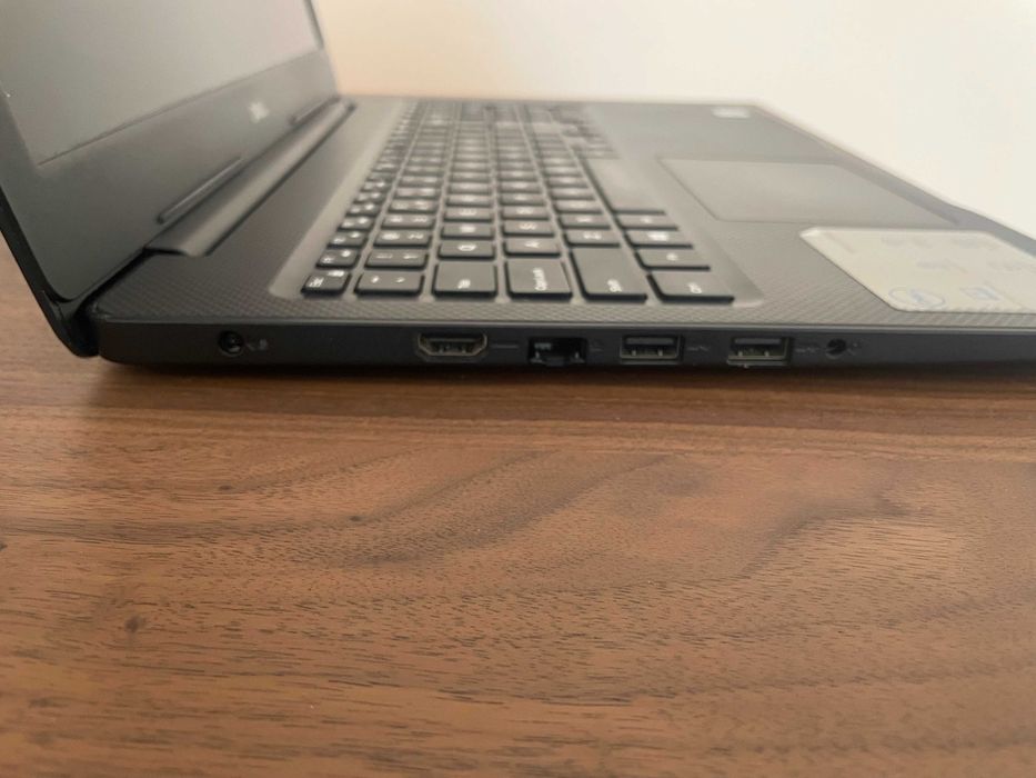 Laptop Dell Vostro 3590 15.6" Full HD | i7-10510U | 8GB RAM | SSD 256GB