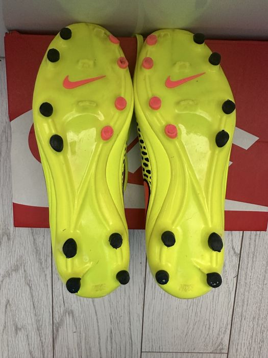 Nike бутонки 41.