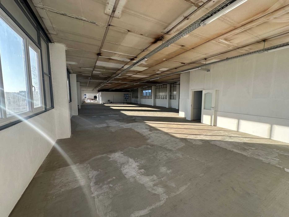 Дава се под наем Склад в Варна, Изгрев - 500 кв.м за 2493.39 € - Снимка #4