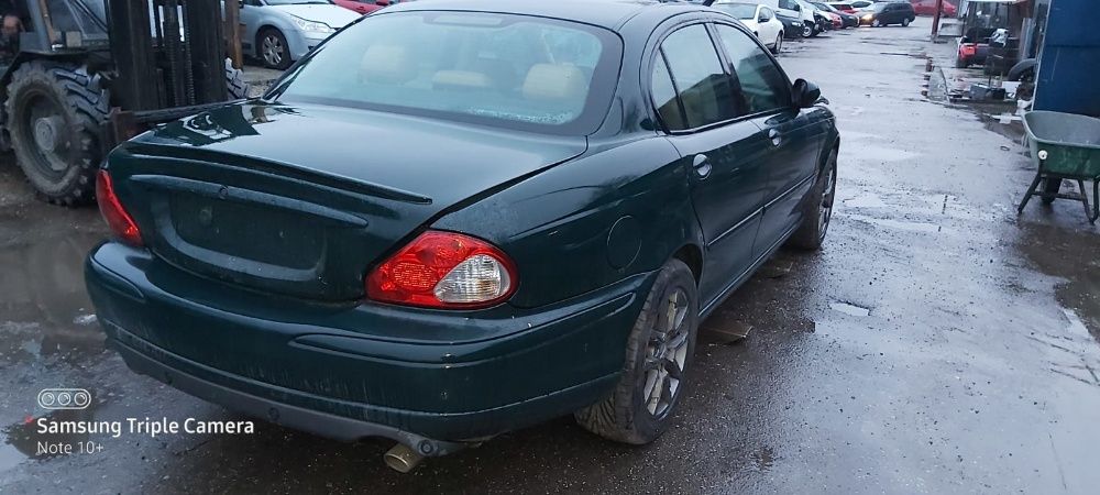 Dezmembrez Jaguar X-Type 2.5 benzina 4x4 an 2002 cod motor XB