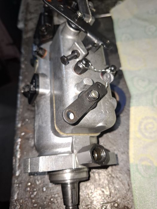 Pompa injecție tractor sau aro