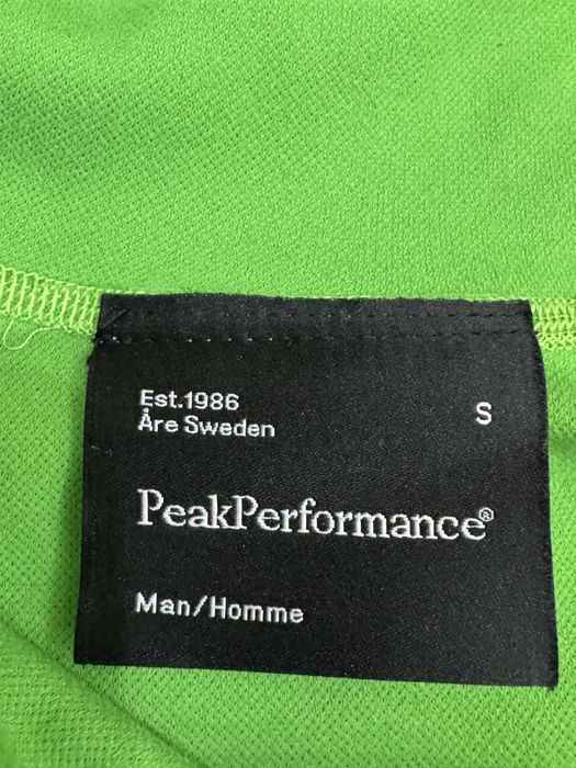Мъжки суитшърт PEAK PERFORMANCE . Размер S