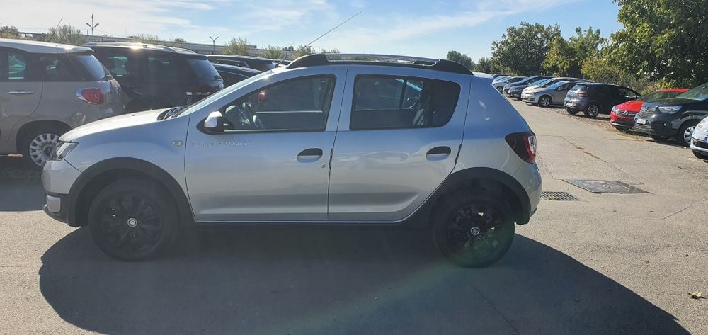 Dacia Sandero Stepway an 2015 .mot 1.5 dci.euro 6.