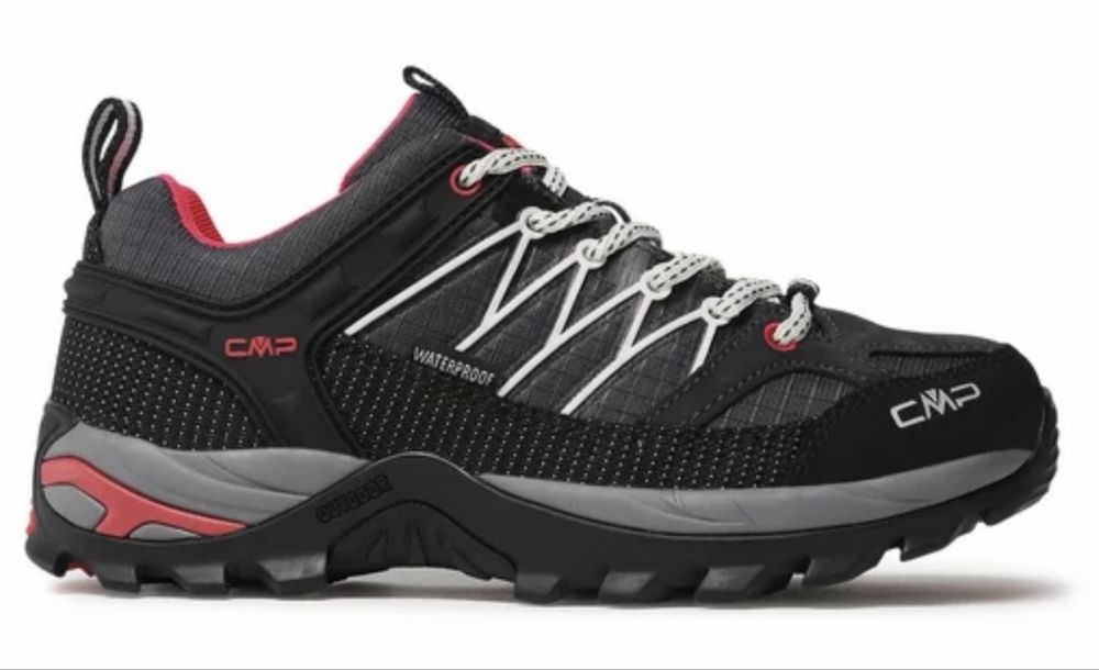 Туристически обувки