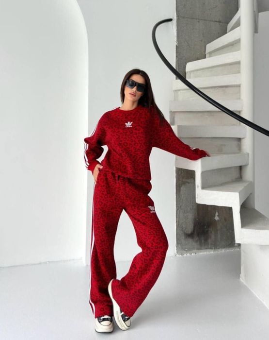 Compleu dama diferite modele