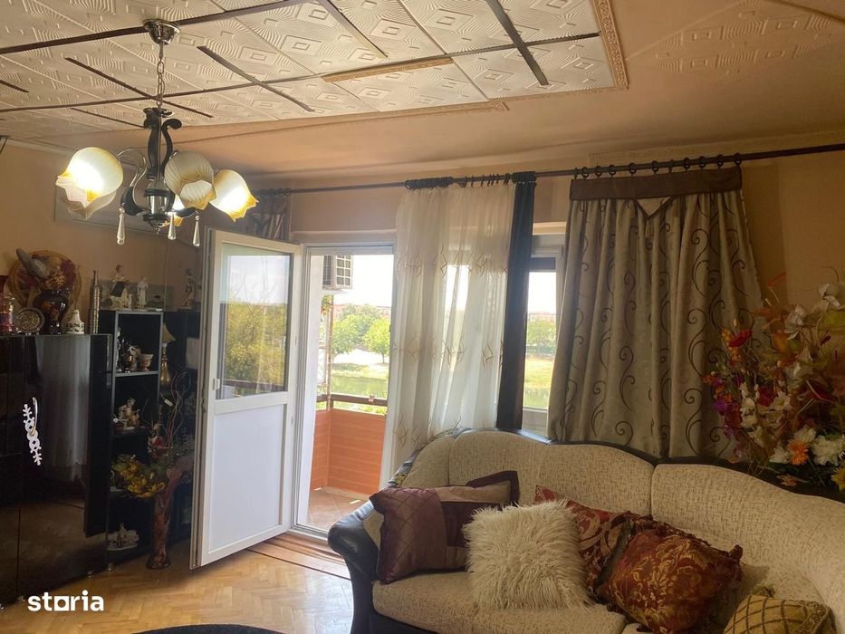Apartament  Trei Camere  Lugoj