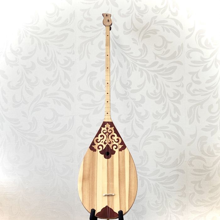 Домбра(новая с чехлом)