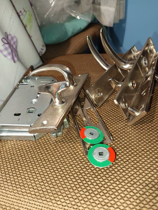 Брава Метал с дръжки