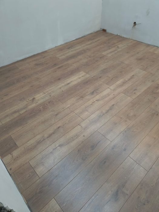 Укладка ламината линолеума