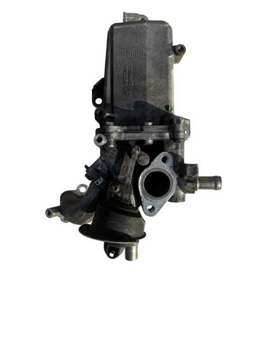 Dezmembrari Racitor gaze Renault Trafic Bi-Turbo 1.6 D Cod Piesa 147355224R