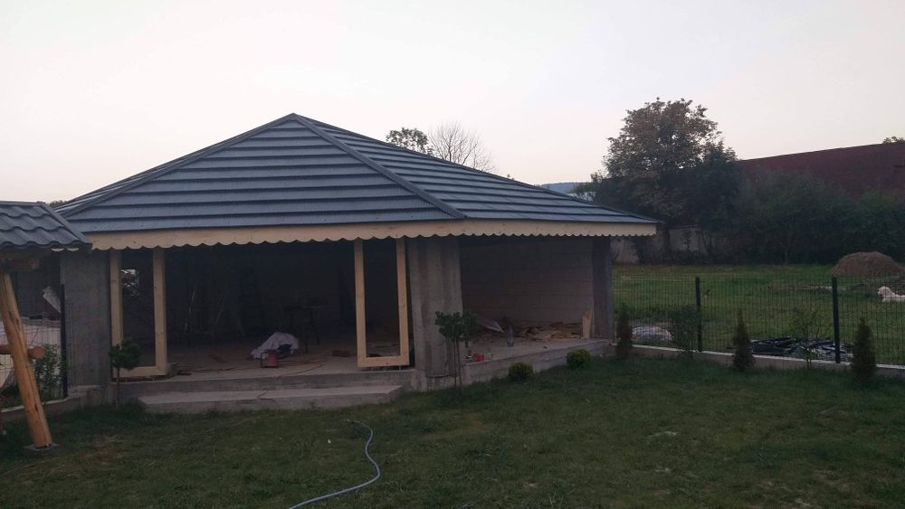 Montaj acoperis tigla metalica jgheaburi burlane reparații velux