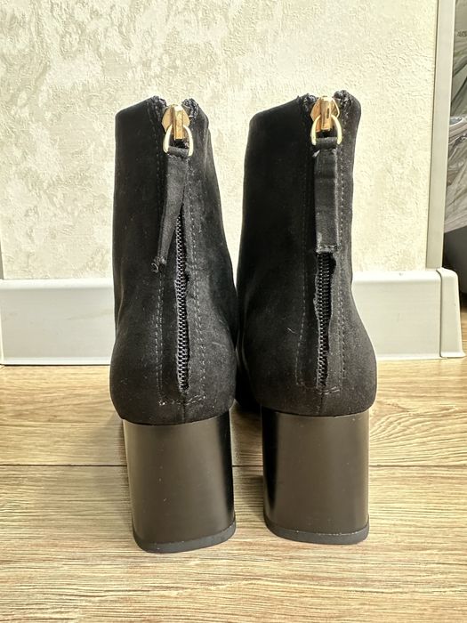 Женская обувь Замшевые ботильоны