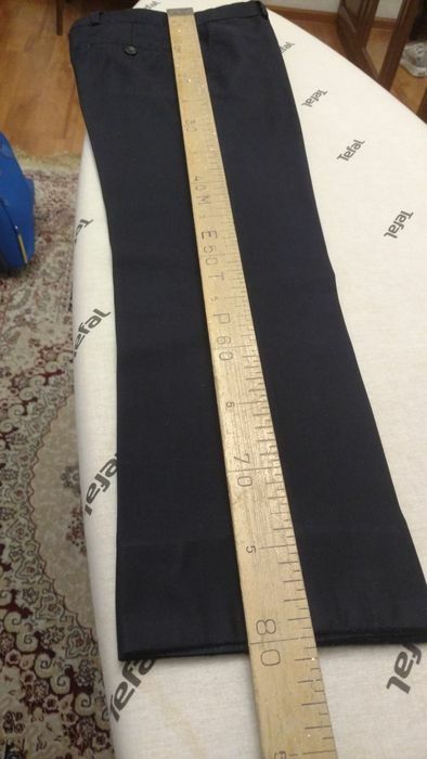 Продам школьные брюки 34 р