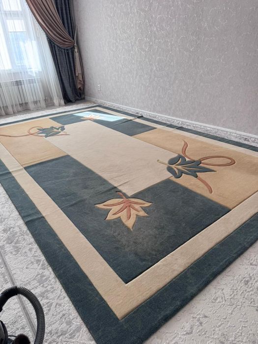 Продается шерстяной ковер