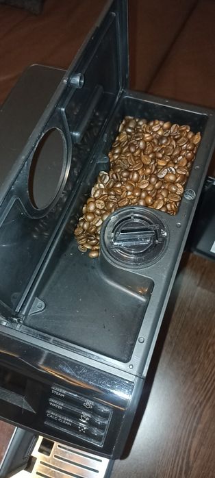 Aparat de cafea pe boabe Saeco Minuto – Calitate profesionistă acasă!