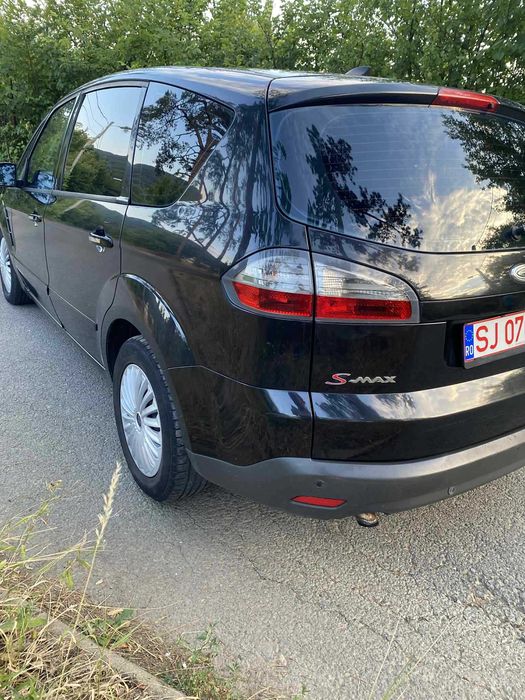 ford s-max varianta titan