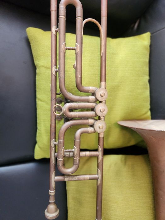 Trombon G. Hirsbrunner