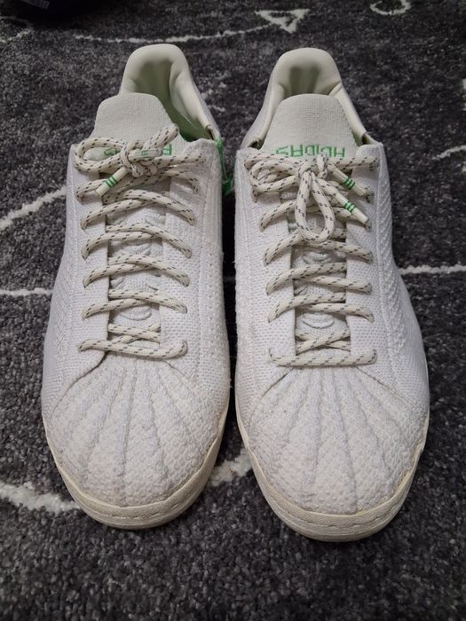 Adidas Superstar humanrace