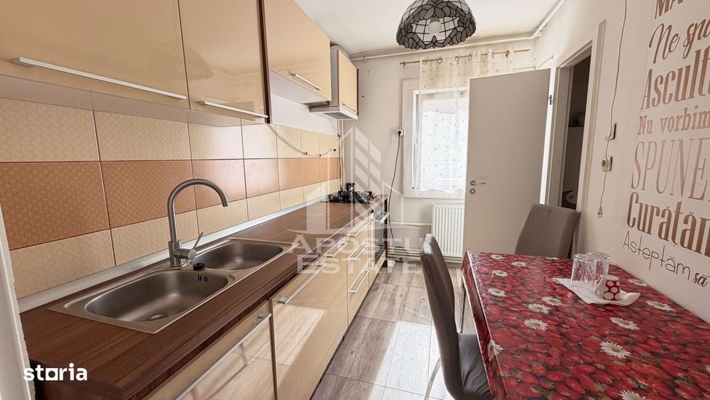 Apartament 3 camere, etaj intermediar, centrala proprie, Calea Sagului