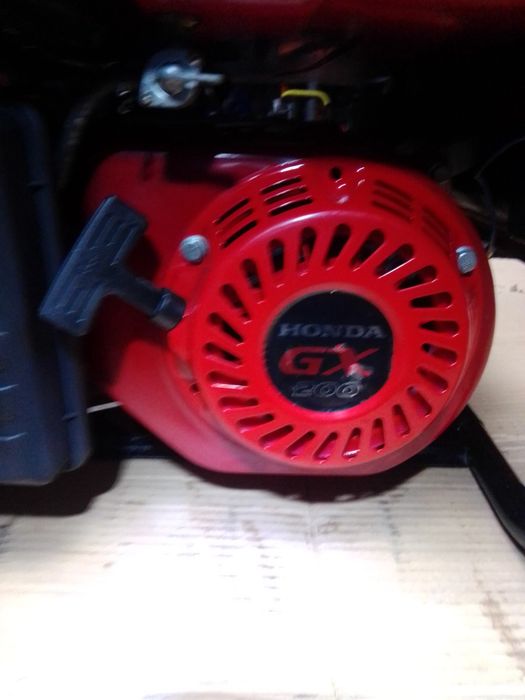 Vând generator curent electric