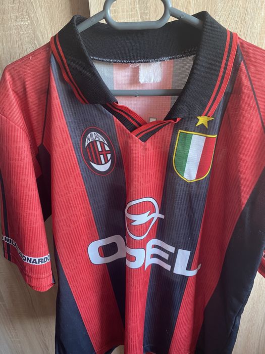 Футболни тениски Роналдо, Буфон и други