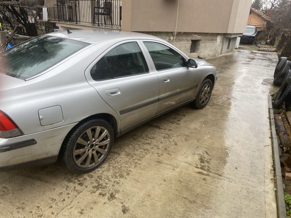 Волво s60 d5 на части