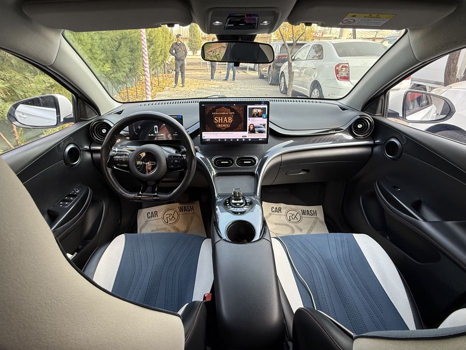 BYD E2 ideal holatda