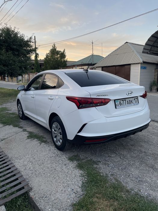Хундай акцент Hyundai Accent