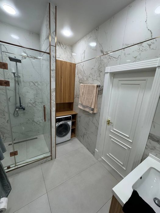Продаю квартиру на Максим Горький новострой 5/5/10 БУЗ Базар