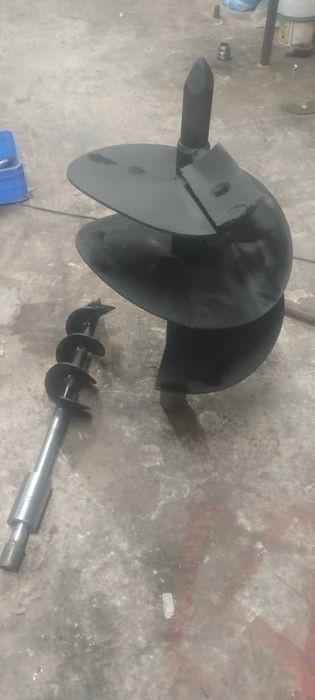 Циментови колове и огради