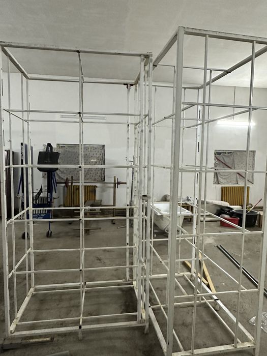 Стеллаж для магазина