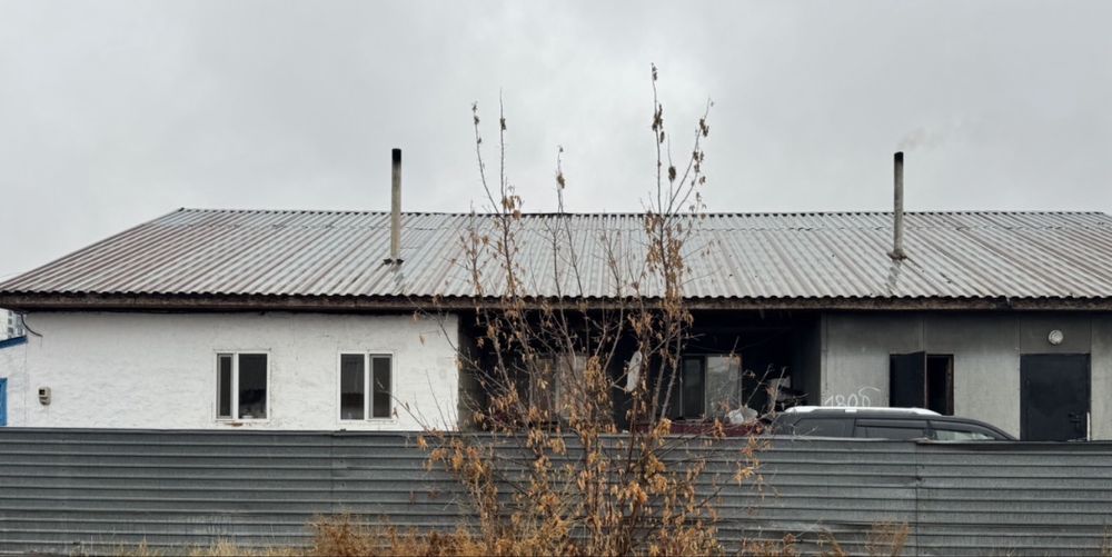 Продам два дома на разбор