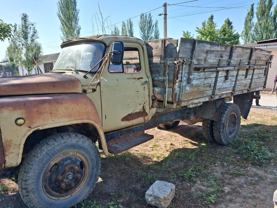 Грузовая автомоболь ГАЗ 53